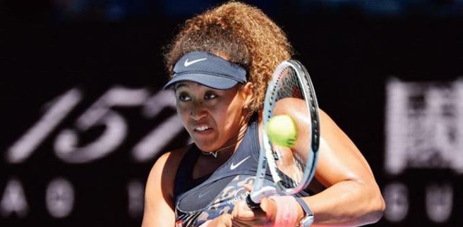Naomi Osaka mantuvo su dominio sobre la veterana Serena Williams.