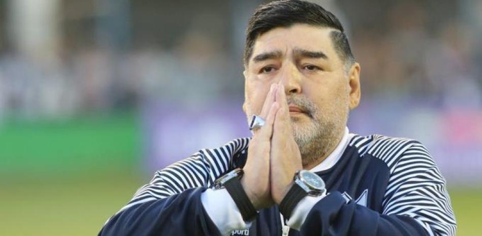 Cinco hijos de Maradona se repartirán la fortuna dejada por el astro argentino.