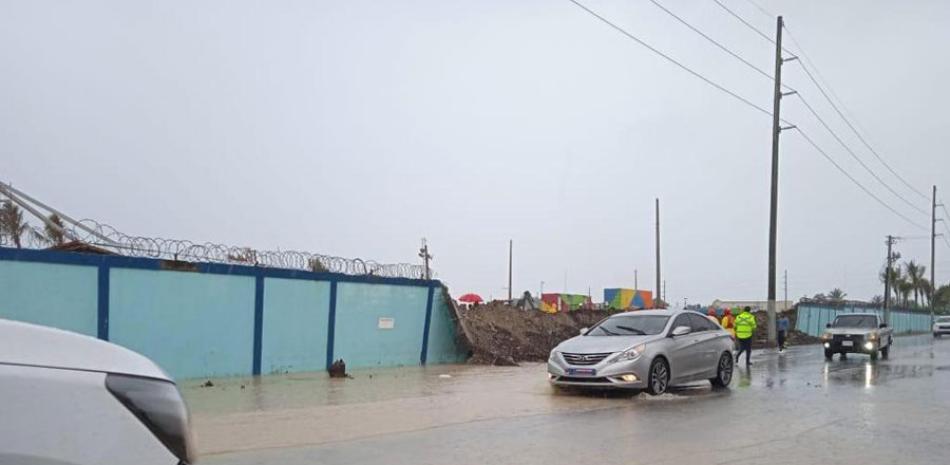 En Puerto Plata llovió torrencialmente, dejando 59 casas inundadas. EDGAR LANTIGUA/LD