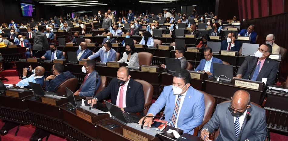 Diputados votando para la aprobación de la ternas. / Foto: Cámara de Diputados