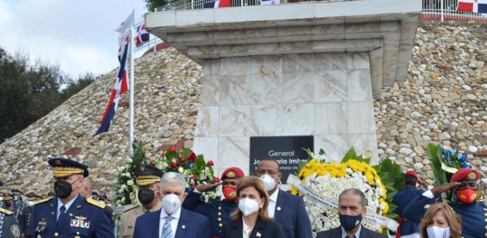 Autoridades civiles y militares de Santiago encabezados por la vicepresidenta Raquel Peña, asistieron a los actos.