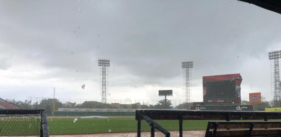 Las lluvias que se han producidos durante los últimos días impidieron que el inicio de los entrenamientos de la preselección nacional de béisbol.