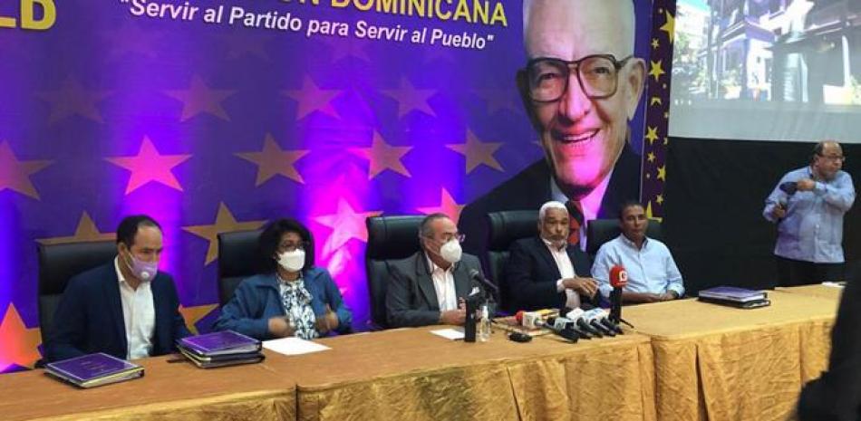 Vista del encuentro del Comité Político del Partido de la Liberación Dominicana, en el que fueron dados a conocer a los siete aspirantes a la presidencia de la República.
