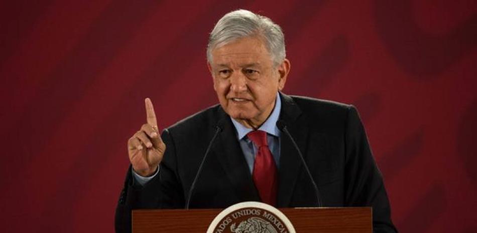 El presidente mexicano, Andrés Manuel López Obrador, durante una conferencia de prensa. En vídeo, López Obrador insiste en que el Rey pida perdón por la conquista de América. FOTO: P. GONZÁLEZ (GETTY)