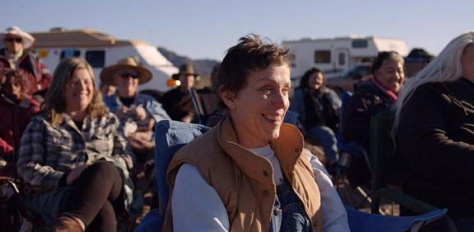 Frances McDormand en una escena de la película "Nomadland". (Imagen de Searchlight a través de AP).