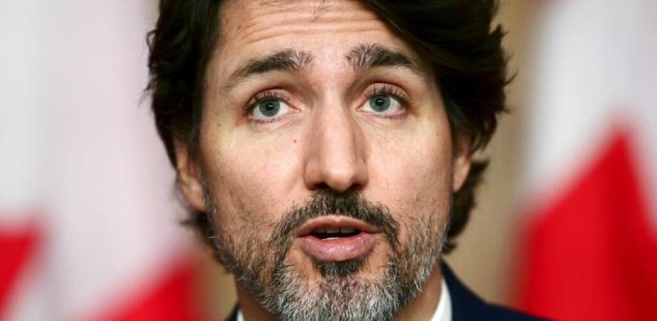 El primer ministro de Canadá, Justin Trudeau, sostiene una conferencia de prensa en Ottawa, Ontario, el martes 20 de abril de 2021.

Foto: Sean Kilpatrick/The Canadian Press vía AP