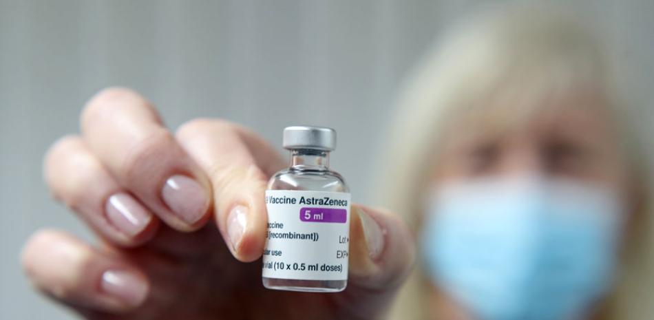 La farmacéutica firmó un contrato en octubre pasado para suministrar la vacuna, pero no ha cumplido los plazos.