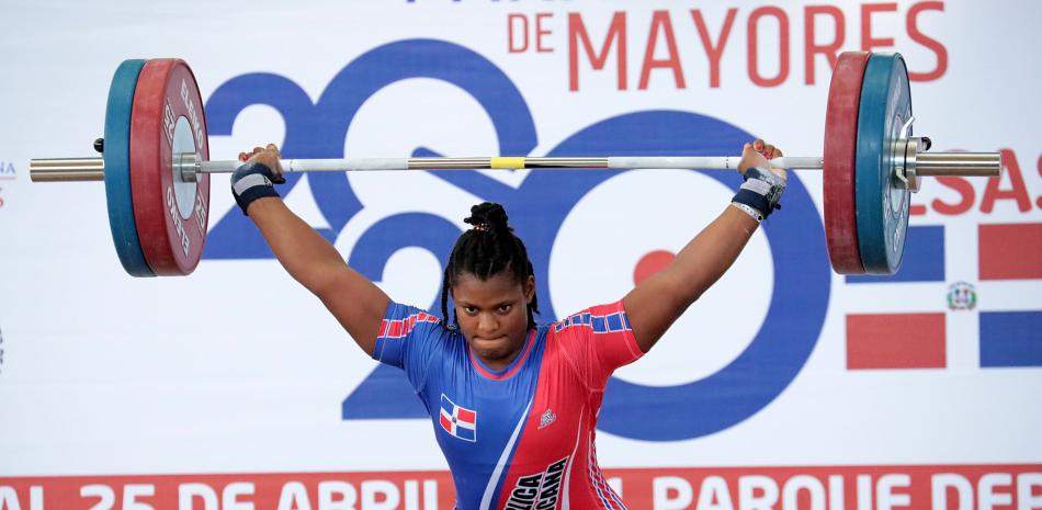 La dominicana Crismery Santana se impuso en la plataforma, conquistando dos medallas de oro, una de plata, además estableció nueva marca Panmericana.