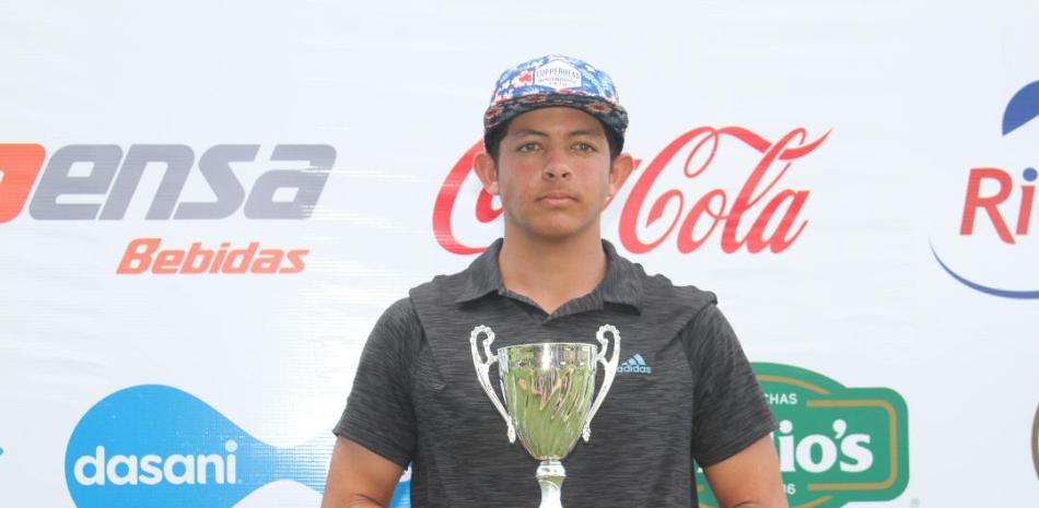 Kevin Rodríguez, campeón de la categoría 15-18.