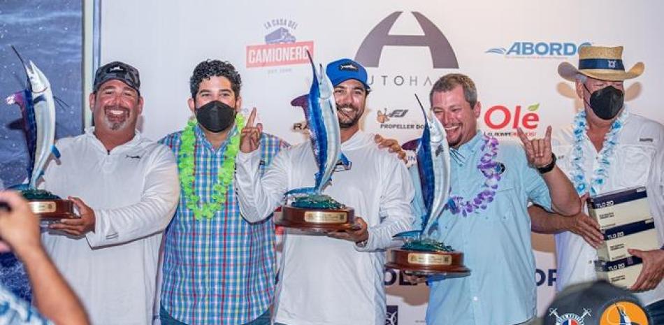 Equipo Puerto Rico Light Tackle que se coronó como campeón de la versión número 55 del Torneo Internacional de Pesca al Marlin Azul.