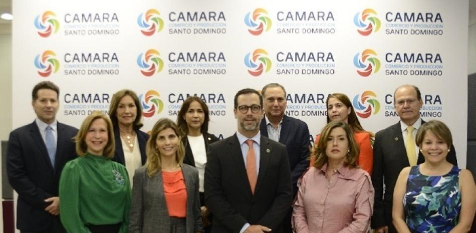Cámara de Comercio y Producción de Santo Domingo con nuevos miembros.
