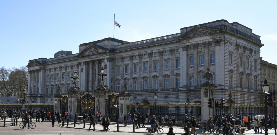 Foto tomada el 17 de abril del 2021 del Palacio de Buckingham en Londres.

Foto: AP/Alberto Pezzali