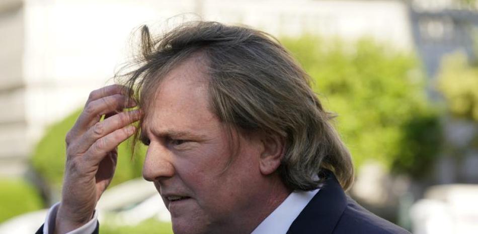 Don McGahn, exabogado de la Casa Blanca, sale tras acudir a un interrogatorio ante la Comisión de Asuntos Jurídicos de la Cámara de Representantes en el Capitolio, el viernes 4 de junio de 2021, en Washington. (AP Foto/Patrick Semansky)