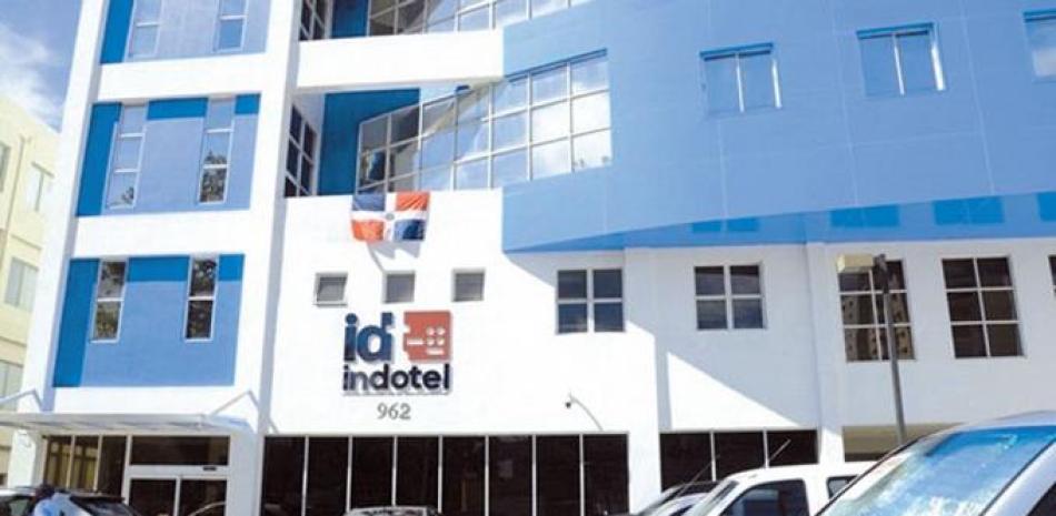 El Indotel realiza operativo de cierre en dos provincias.