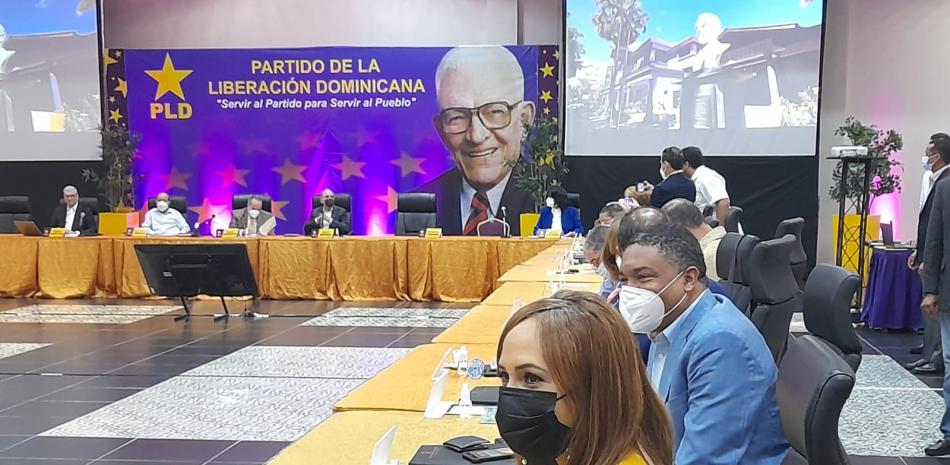 Reunión de los miembros del comité político del Partido de la Liberación Dominicana (PLD) en la casa nacional de esa entidad política.