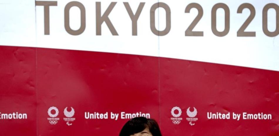 Tamayo Marukawa, ministra de los Juegos Olímpicos de Japón realiza el anuncio sobre la limitación de fanáticos.