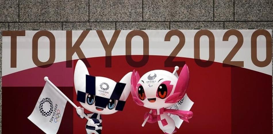 1.-Miraitowa, izquierda, y Someity, las mascotas olímpica y paralímpica de Tokio 2020. EFE/EPA/Eugene Hoshiko