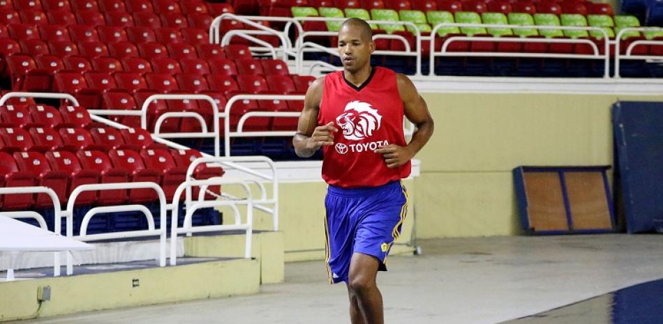 Eulis Báez aportará su experiencia y veteranía al equipo de los Leones de Santo Domingo.