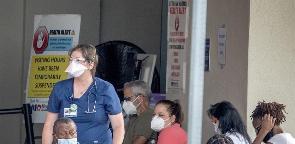 El récord diario anterior estaba en los 19.334 casos anunciados el 7 de enero de 2021, el peor mes de toda la pandemia en Florida, que actualmente es el epicentro de la enfermedad en EE.UU. EFE/Cristóbal Herrera/Archivo