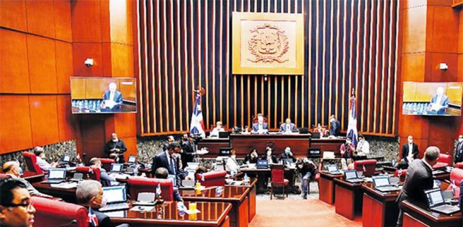Los diputados no incluyeron las tres causales que exonerarían de responsabilidad penal a la mujer ARCHIVO