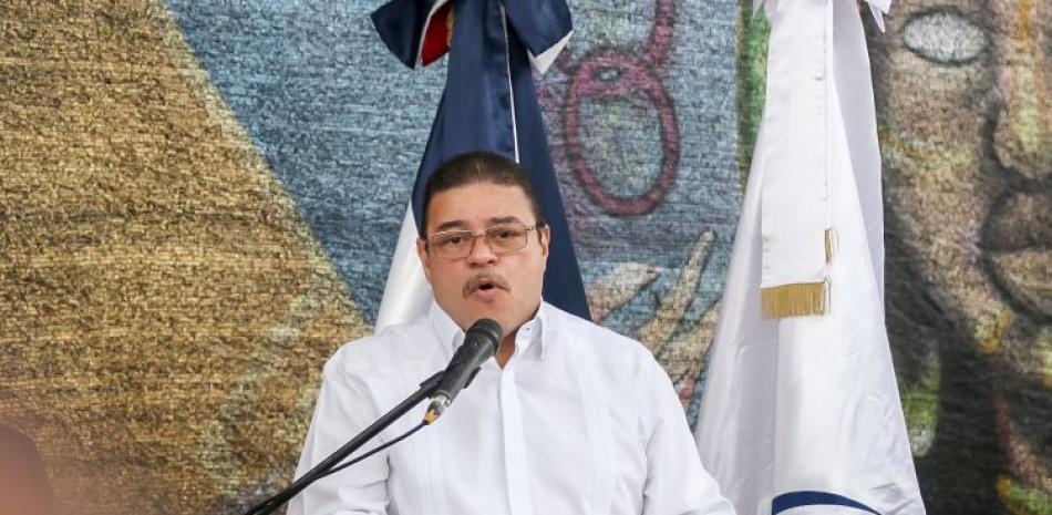 Francisco Camacho recibió una licencia como presidente de la Federación Dominicana de Taekwondo para asumir las funciones como ministro de Deportes.