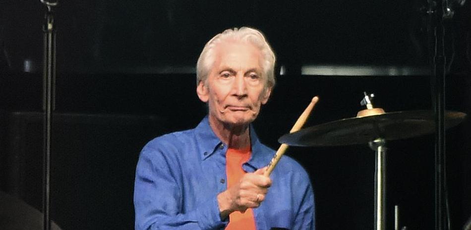 El baterista de los Rolling Stones Charlie Watts durante un concierto en el Rose Bowl el 22 de agosto de 2019 en Pasadena, California. (AP Foto/Chris Pizzello,