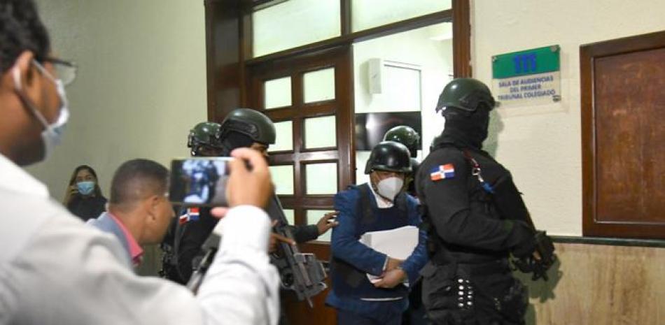 Alexis Medina Sánchez regresa a prisión en Najayo, mientras le espera también enfrentar, junto a otros tres imputados, una demanda del Estado por presunta estafa al erario.