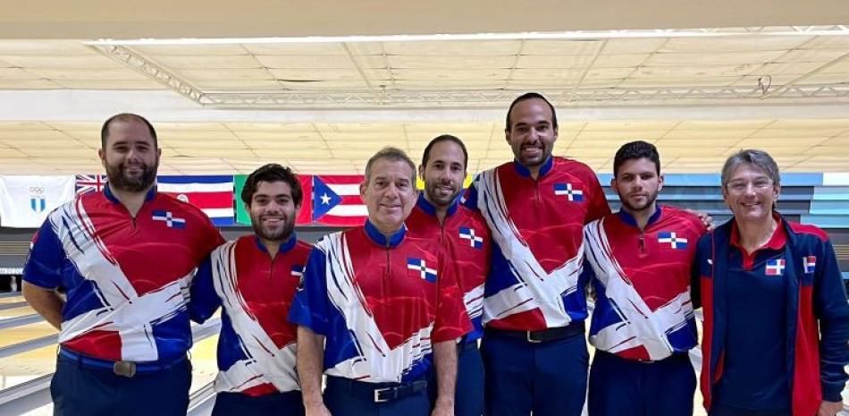 Integrantes de la selección de varones de boliche que clasificó para los Juegos Centroamericanos y del Caribe.