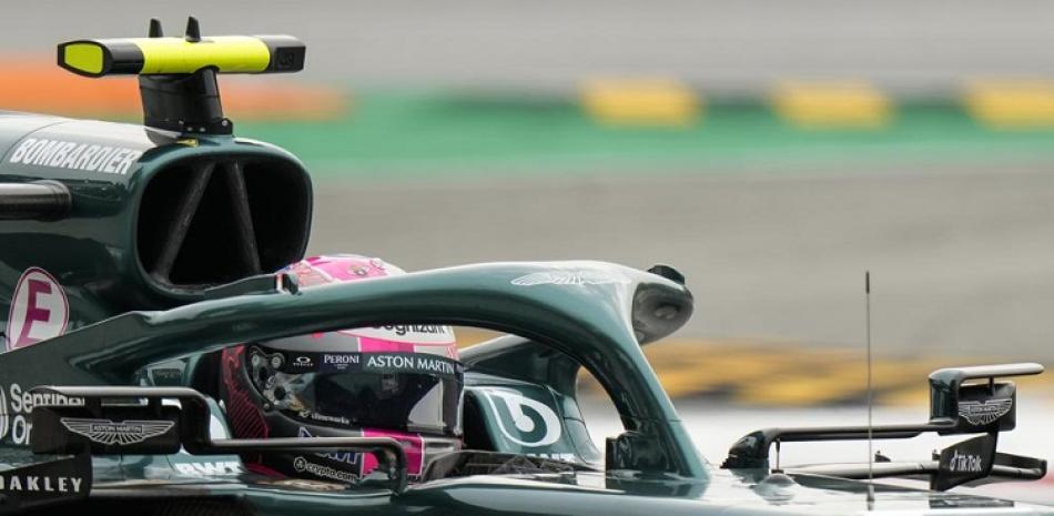 El piloto del equipo Aston Martin Sebastian Vettel durante las prácticas del Gran Premio de Italia.