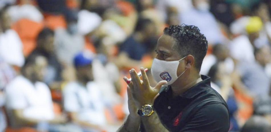 Ruddy Martínez, entrenador de los Leones de Santo Domingo.