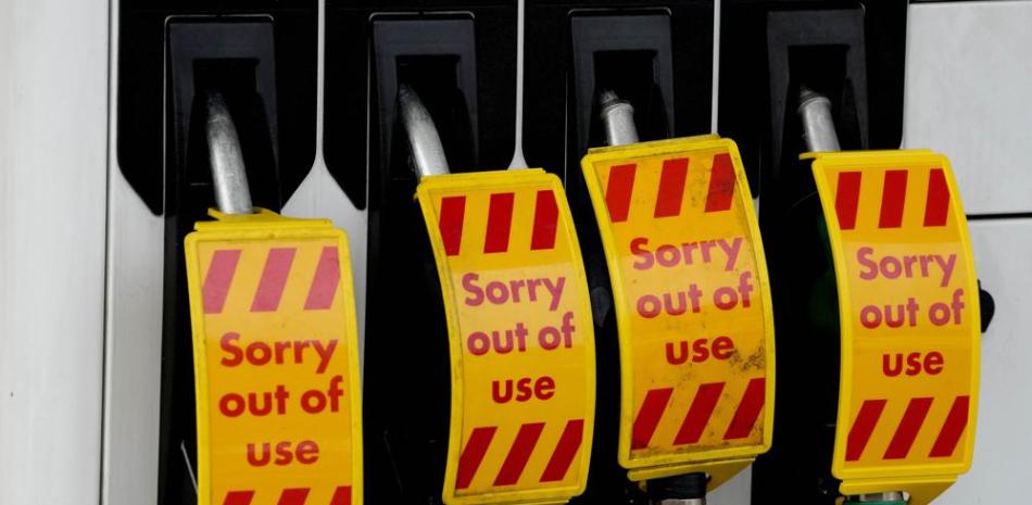 Una gasolinera fuera de servicio debido a la escasez en Londres el 28 de septiembre del 2021. (Foto AP/Frank Augstein)
