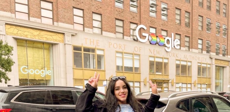 Stephanie Nuesi en su primer día de trabajo en Google. Foto cortesía de la entrevistada.