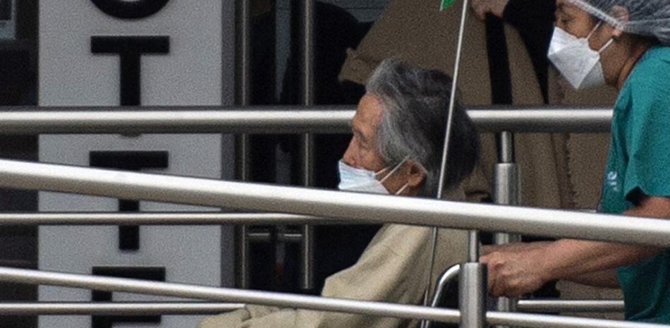 El expresidente peruano Alberto Fujimori llega a una clínica privada en Lima, el 4 de octubre de 2021. Ernesto Benavides/AFP.