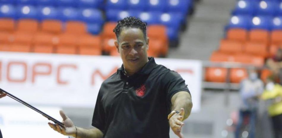 Ruddy Martínez logró su primera corona como entrenador principal en la Liga Nacional de Baloncesto (LNB).