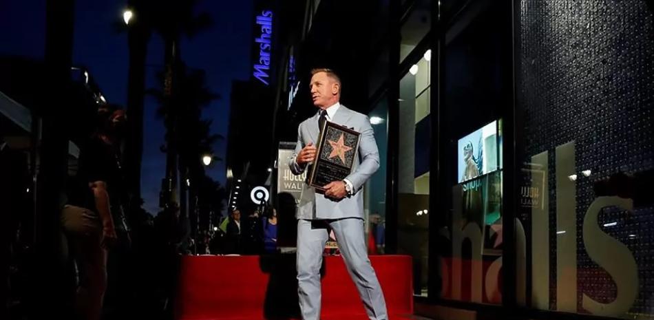 Daniel Craig ya tiene su estrella en el Paseo de la Fama. (Foto: EFE).