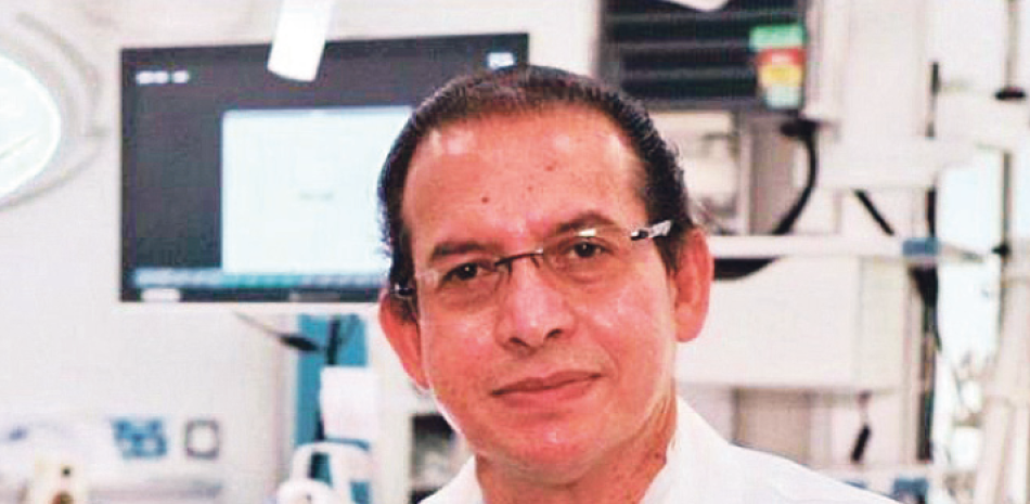 Rubén Peralta, médico e investigador dominicano radicado en Doha, Qatar.