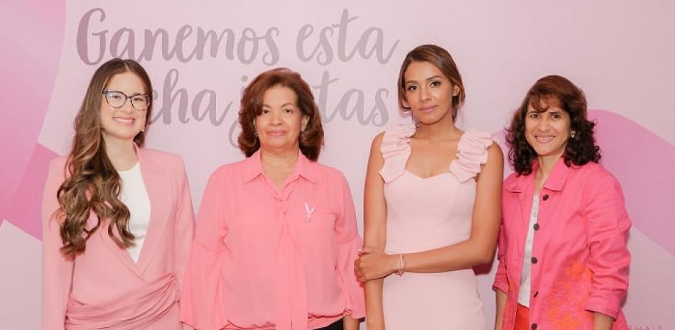 Iamdra Fermin, Maria Del Pilar Cano, Mayi Aristy y Zamira De León.