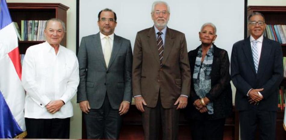 Frank Rainieri, Olivo Rodríguez Huertas, Eduardo García Michel, Carmen Durán y José Abigail Cruz Infante