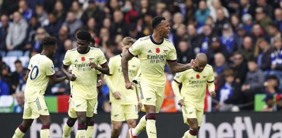 Gabrie Magalhaes celebra tras marcar un gol en el juego contra Leicester.