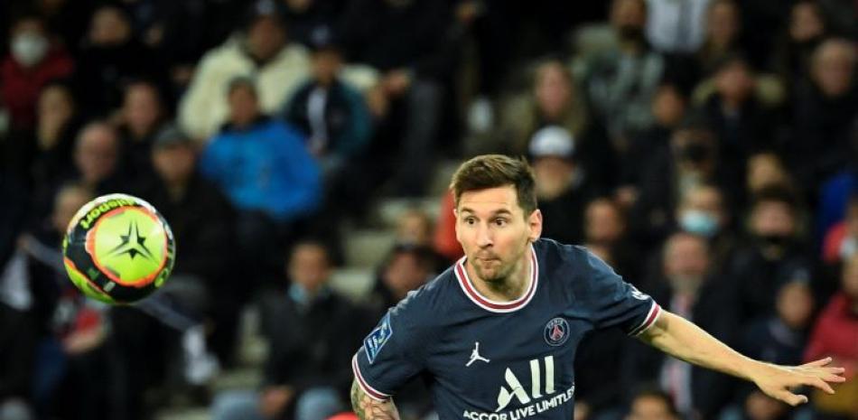 Lionel Messi se perderá su tercer partido luego de sufrir una lesión en una rodilla.