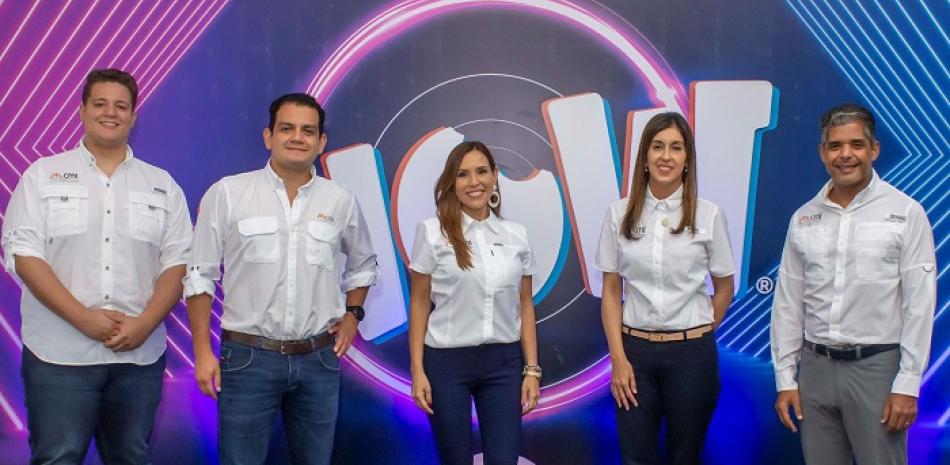 Luis Castaños, Manuel Molina, Paola Cardona, Alejandra Betancourt y Krist Núñez.