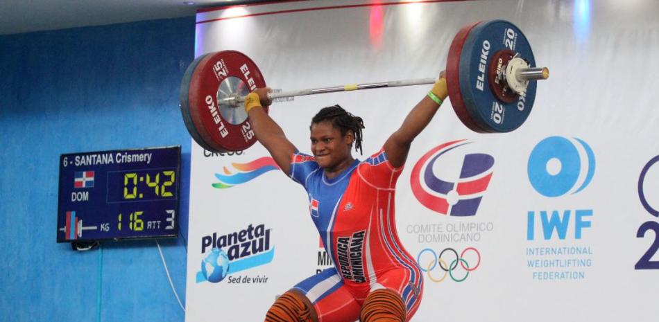 La dominicana Crismery Santana reafirmó su condición de campeona continental, ganando las tres medallas de oro de la categoría pesada del Campeonato Panamericana de Levantamiento de Pesas.