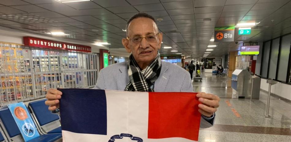 Lius Segura viajó hasta Las Vegas con la bandera de la bachata y del país.