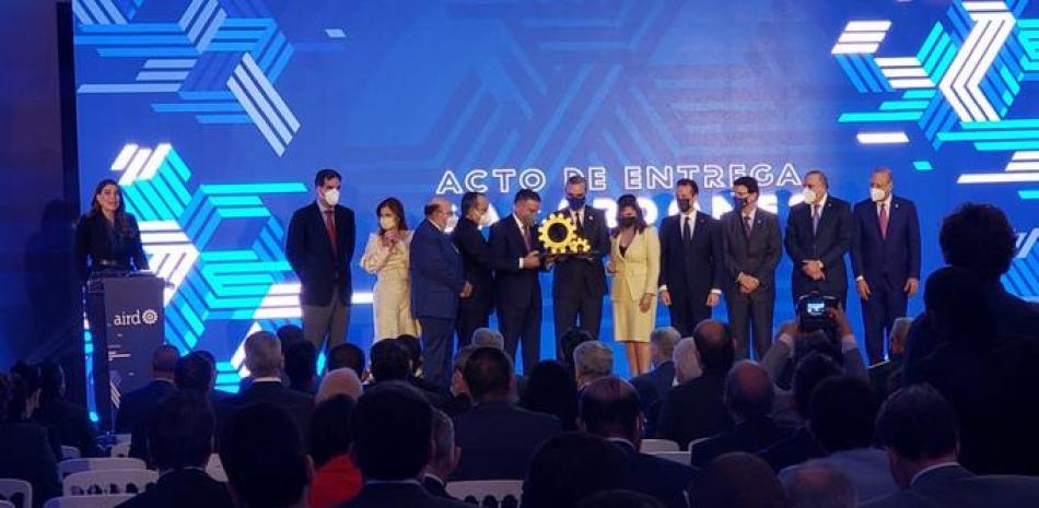 El presidente Luis Abinader encabezó la entrega de premios de la AIRD.
