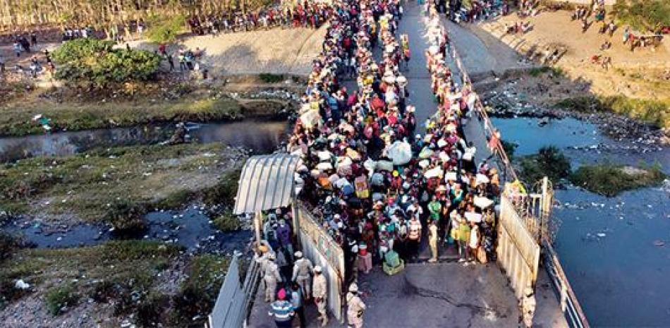 Las autoridades han incrementado los operativos para contener la entrada de haitianos ilegales por la frontera. ARCHIVO / LD