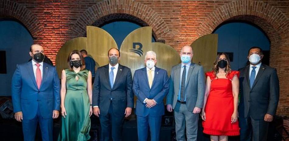 Francisco Elías, Noelia García de Pereyra, Samuel Pereyra, Eduardo Estrella, Alejandro Fernández, Sandra Rodríguez e Ysidro García.