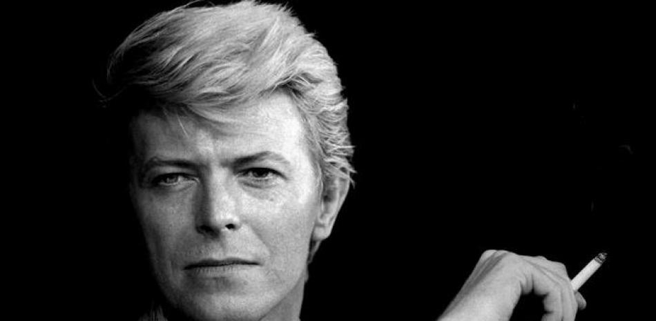 David Bowie es conocido por las canciones "Space Oddity", "Changes", "Life on Mars?" y "Heroes", que "cambiaron el curso de la música moderna para siempre", dijo Warner en un comunicado. (Foto: Ralph Hatti, AFP, Archivo).