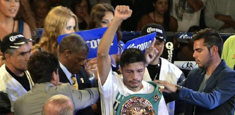 Jhonny González siente que con una pelea más estará listo para volver a luchar por un campeonato del mundo.
