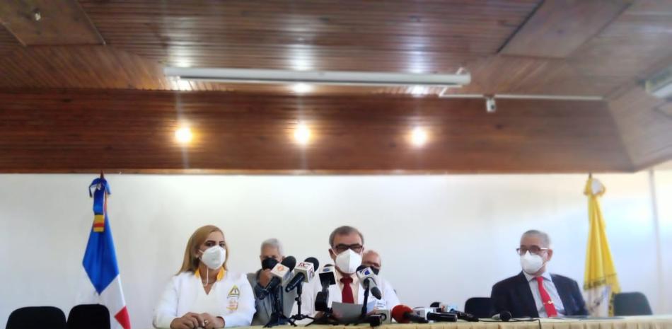 Rueda de prensa en Ministerio de Salud Pública. Foto: Yasmel Corporán / LD