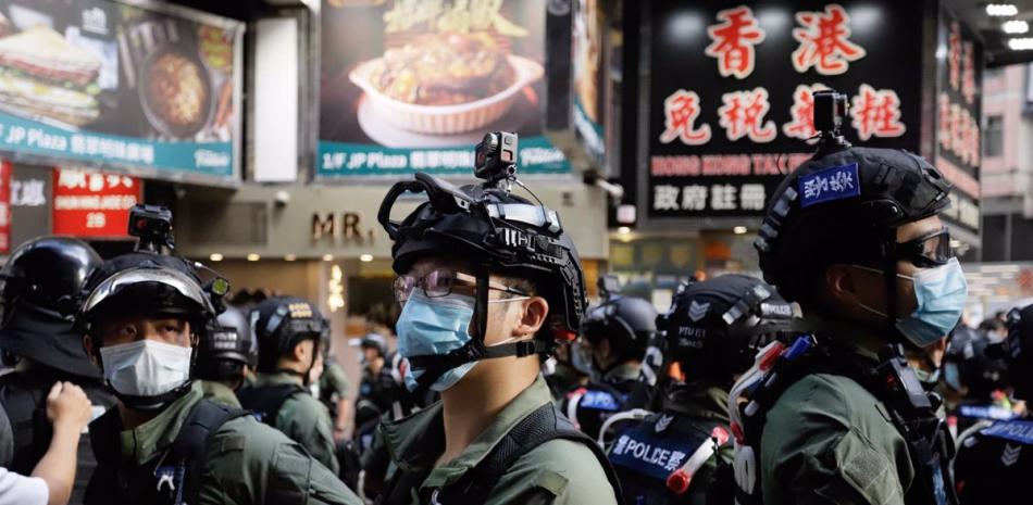 Policía antidisturbios durante una manifestación en Hong Kong. Europa Press.